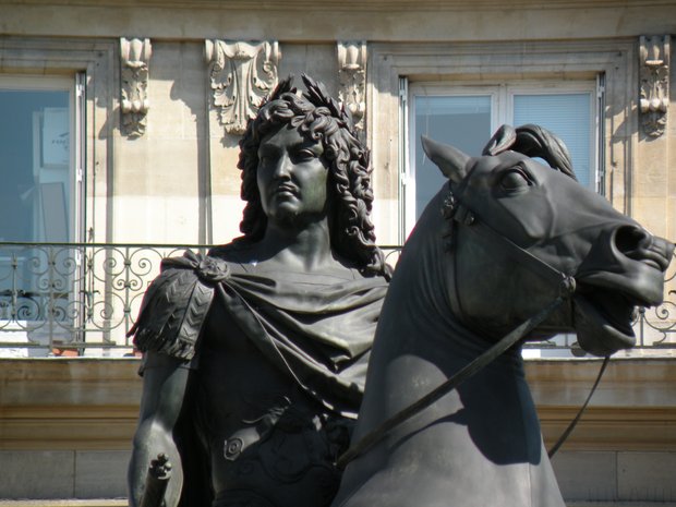  tête de Louis XIV